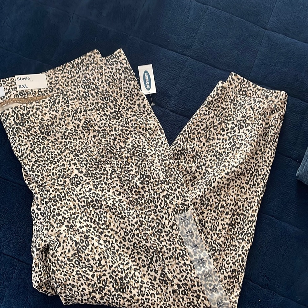 Old navy High rise leggings, NWT